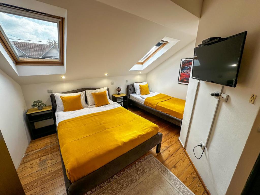 THE ONLY ONE Accommodation — photo 1