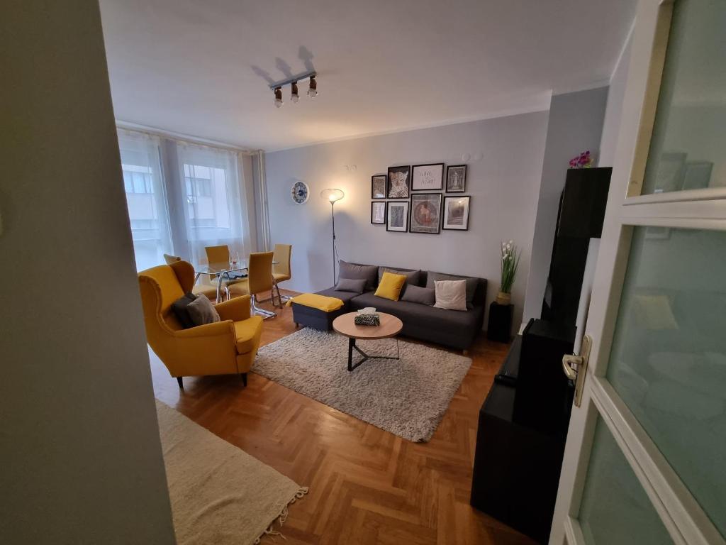 THE FIVE-OLD TOWN Apartments photo 3