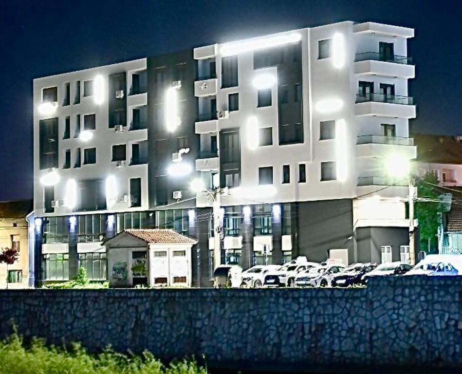 Riverside Nis — photo 1