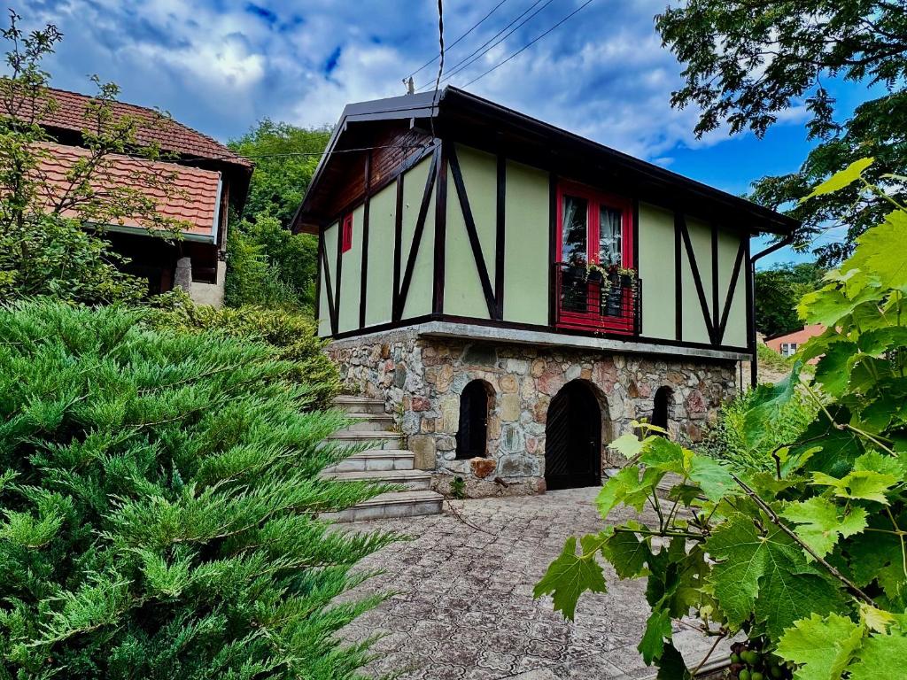 Trnova Ruzica — photo 1