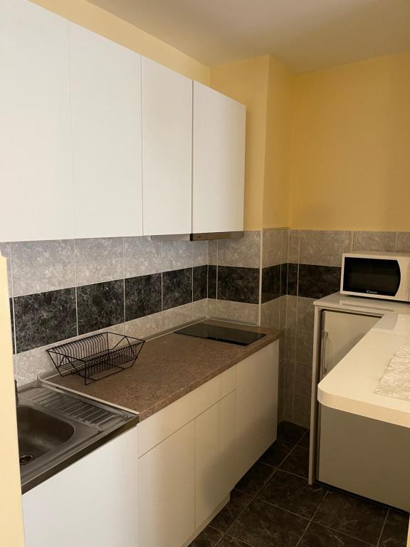 Trident Apartments 2 photo 3