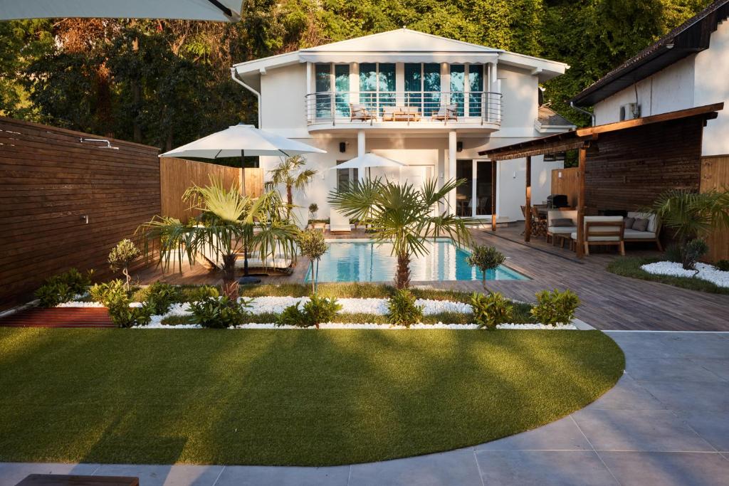 River Breeze House — photo 1