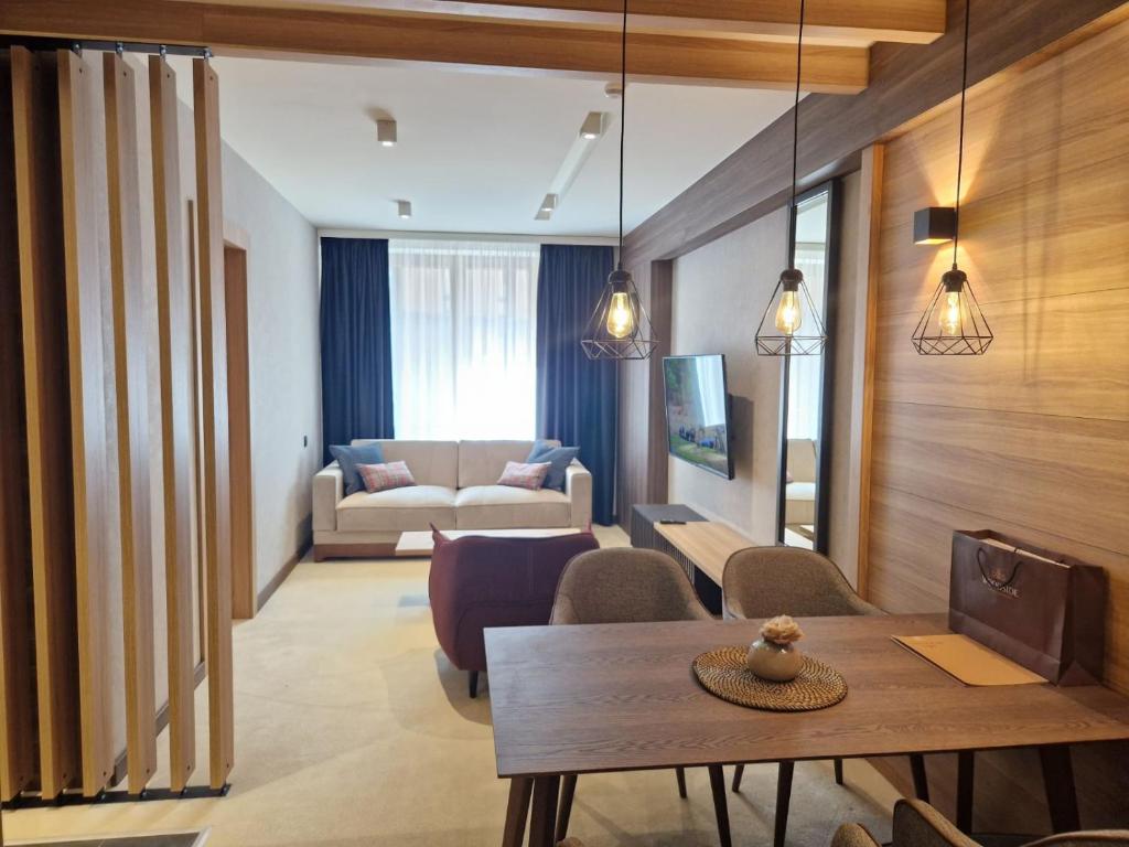 Select Lux Woodside Residences & SPA photo 2