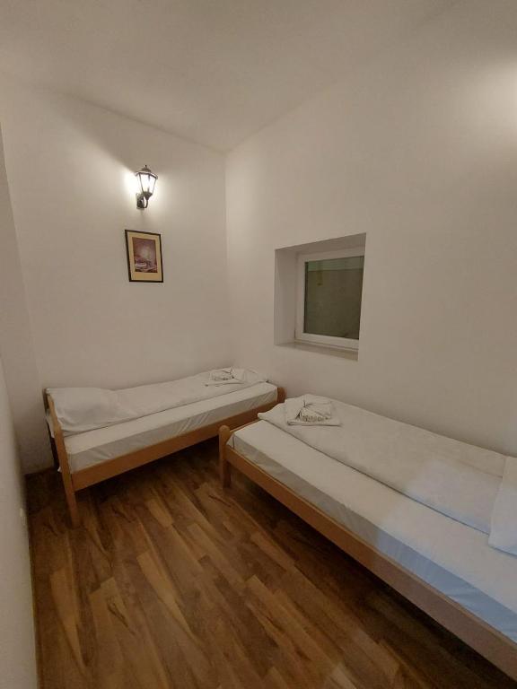 Zlatar M photo 2