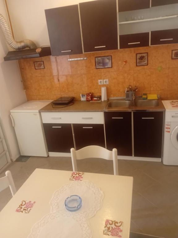 Sindi Apartman photo 3