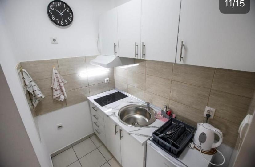 SKY 1 APARTMAN photo 3