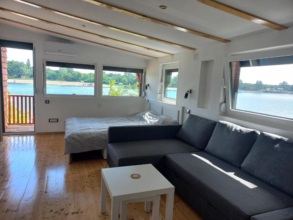 Island Ada — photo 1
