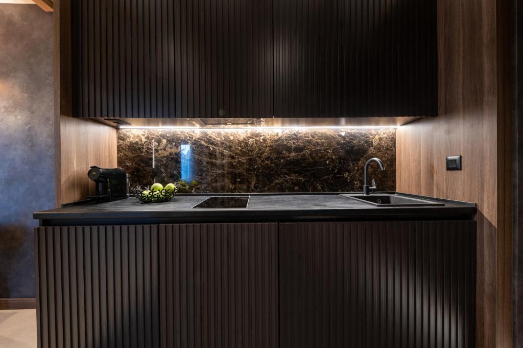 Woodside Residence 325 photo 3