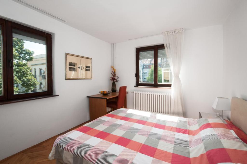 Sensitive Apartment photo 2