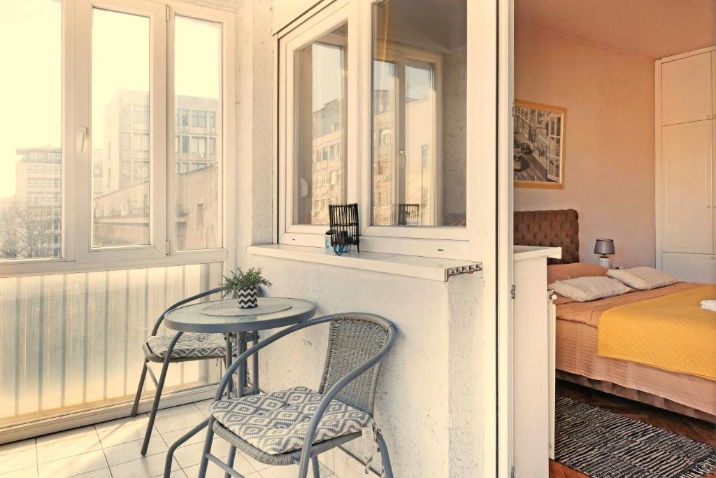 Windows City Apartment photo 2