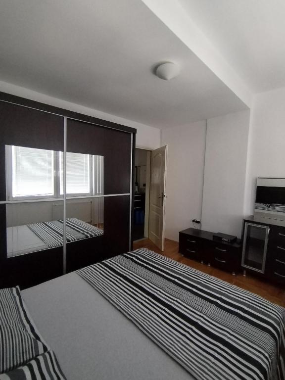 City Apartment photo 2