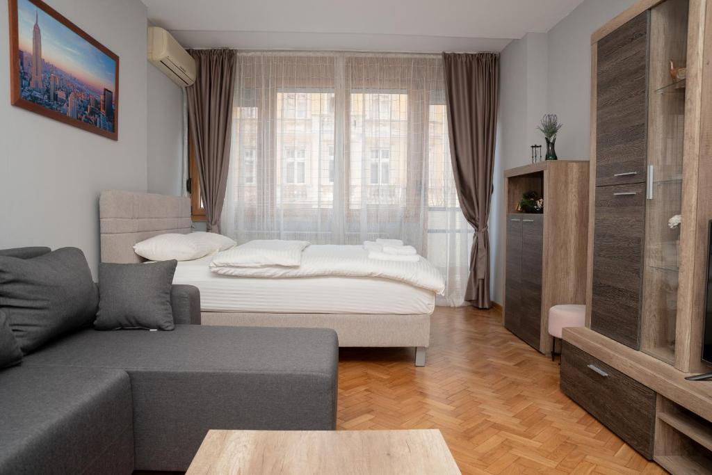 Tommy Apartment photo 2