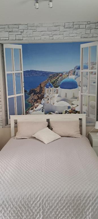 Santorini photo 2