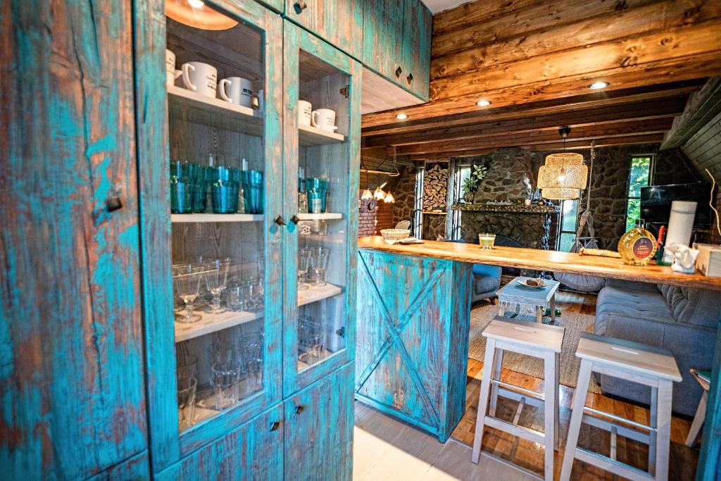 Mountain Cottage Jarilo - Scenic Fruska Gora Retreat with Fireplace photo 2