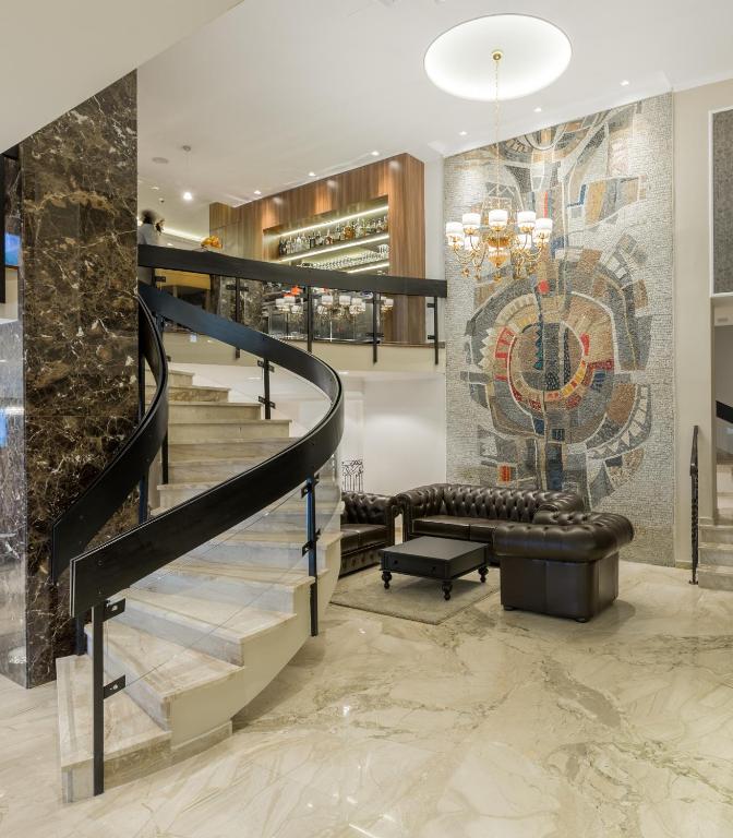 Hotel Royal Inn photo 2