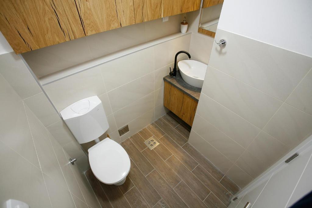 White Lux apartment photo 3
