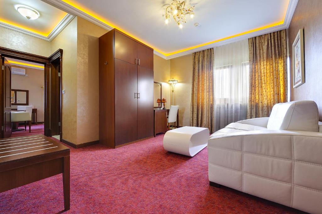 Hotel Sucevic Garni photo 2