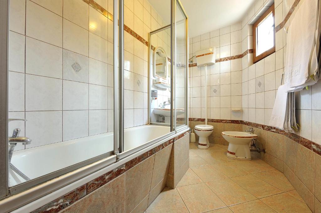 Hotel Sucevic Garni photo 3