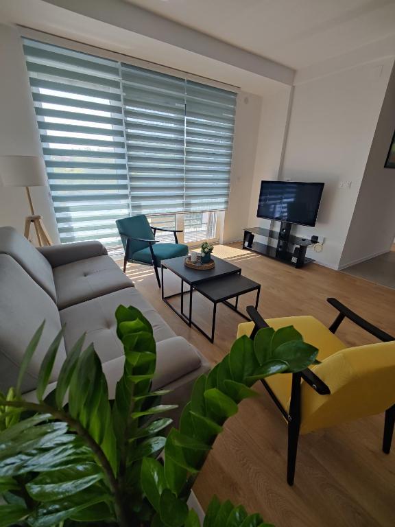 Sunflower Apartments — photo 1