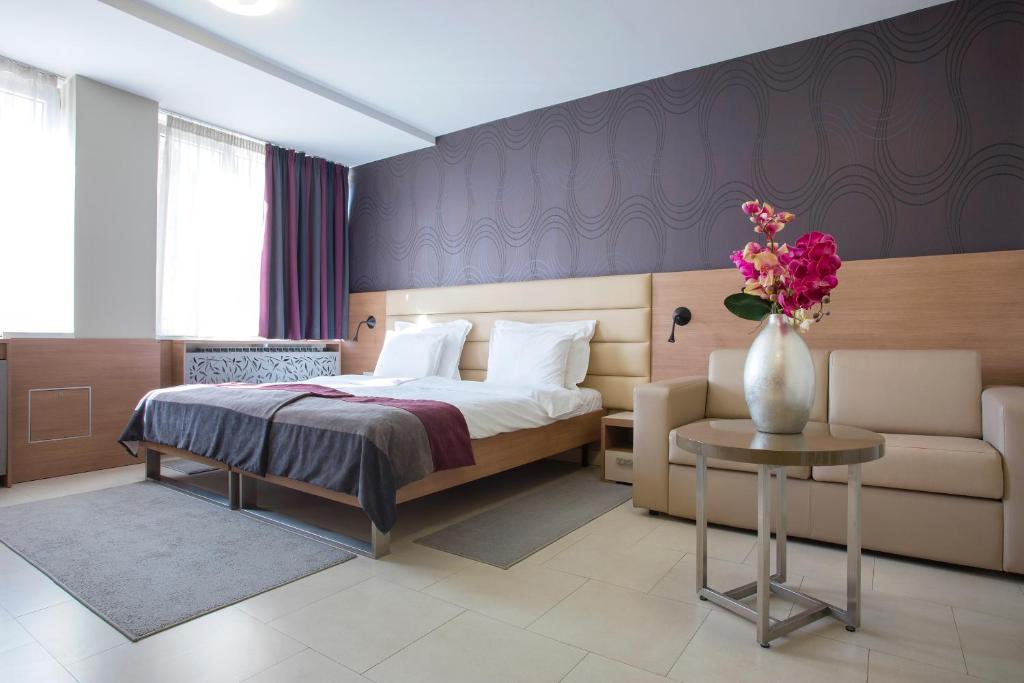 Hotel Srbija Garden-FREE PARKING-upon availability photo 2