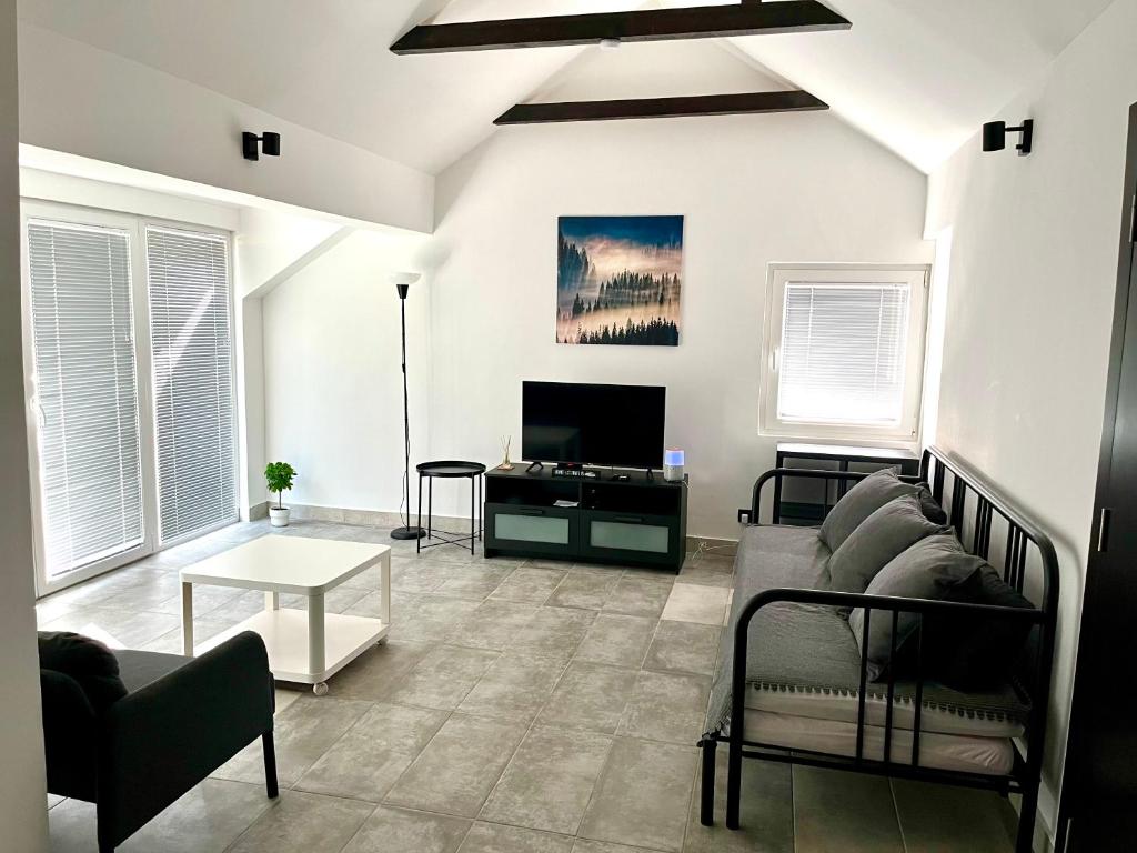 Open Space Apartment — photo 1