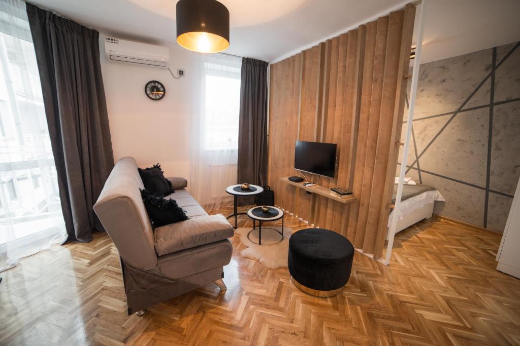 Royal Apartment — photo 1