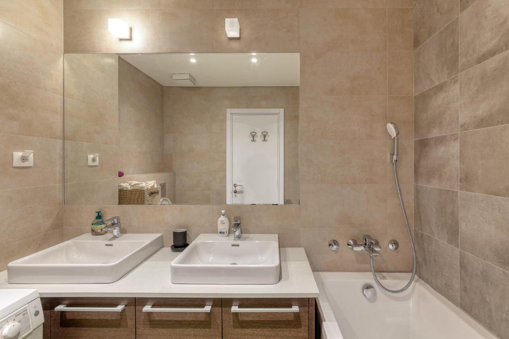 Queen Apartments Belgrade Waterfront photo 3