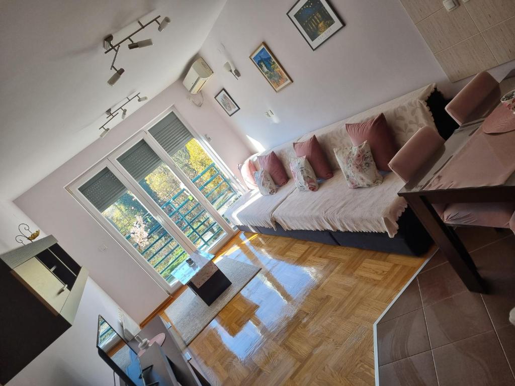 Studio apartman Zvezdana Noć — photo 1
