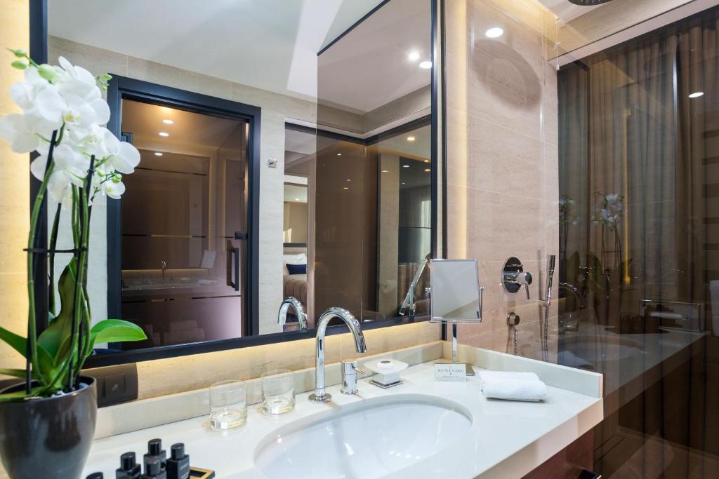 SAINT TEN Boutique Hotel photo 3