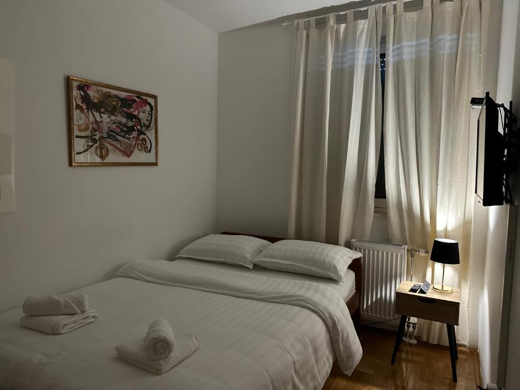 The Luxe Loft apartment photo 2