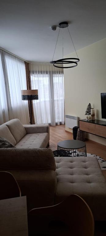 TriA 2 — photo 1