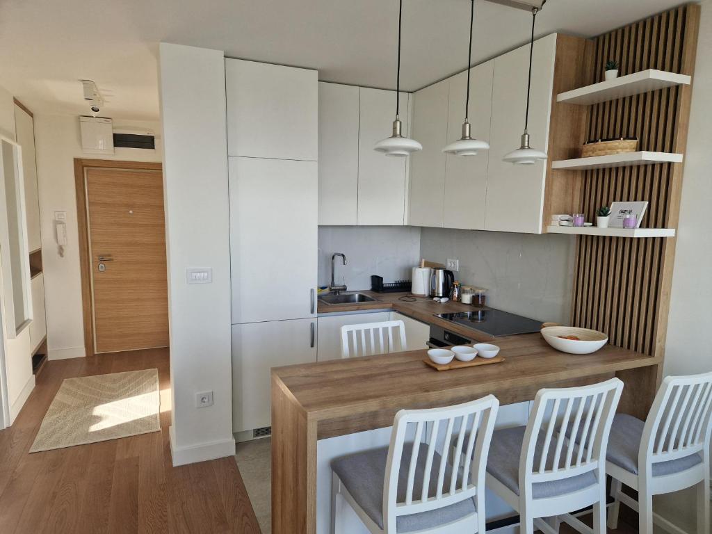Royal apartment Novi Mercator — photo 1