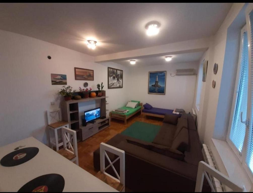 TPC 9 — photo 1