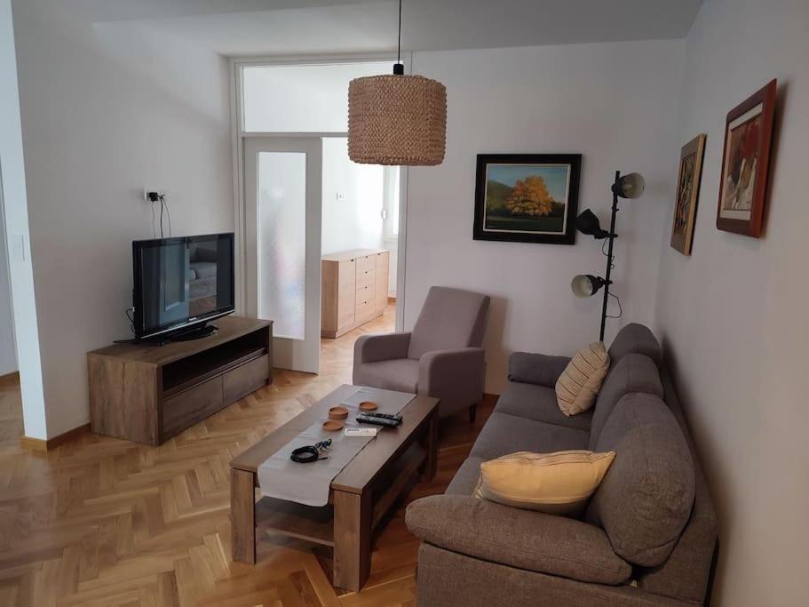 Tesla apartment - lovely 2 bedroom apartment — photo 1
