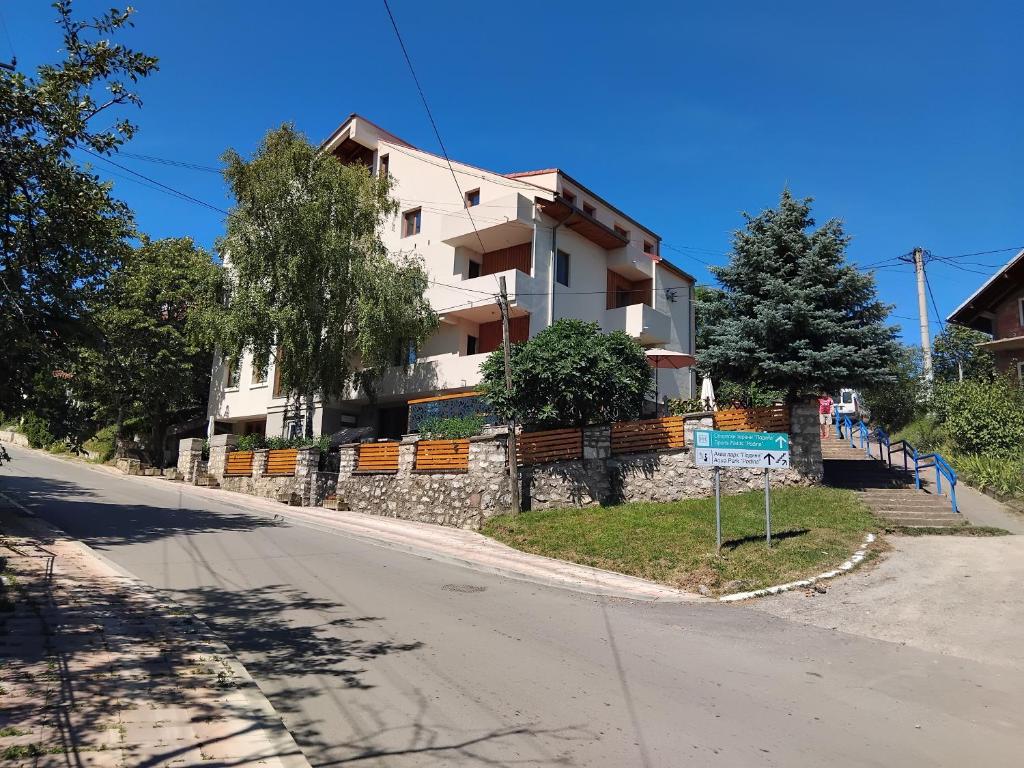 APARTMANSKI SMEŠTAJ SOLARIS kod Aqua Parka Studio Apartmani — photo 1