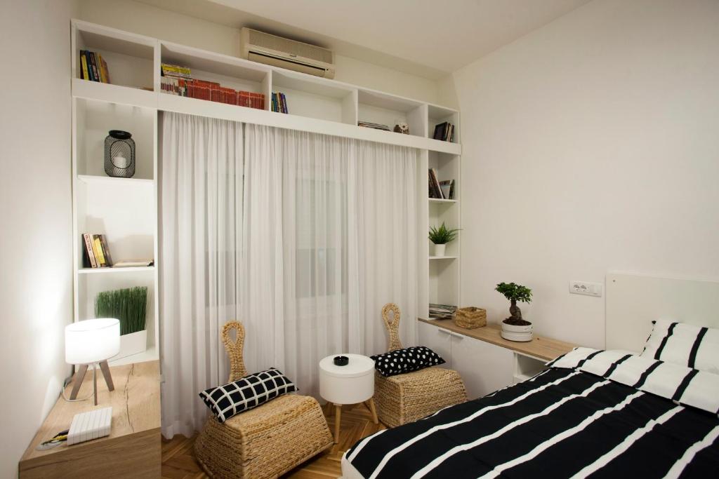 Studio 10 photo 2