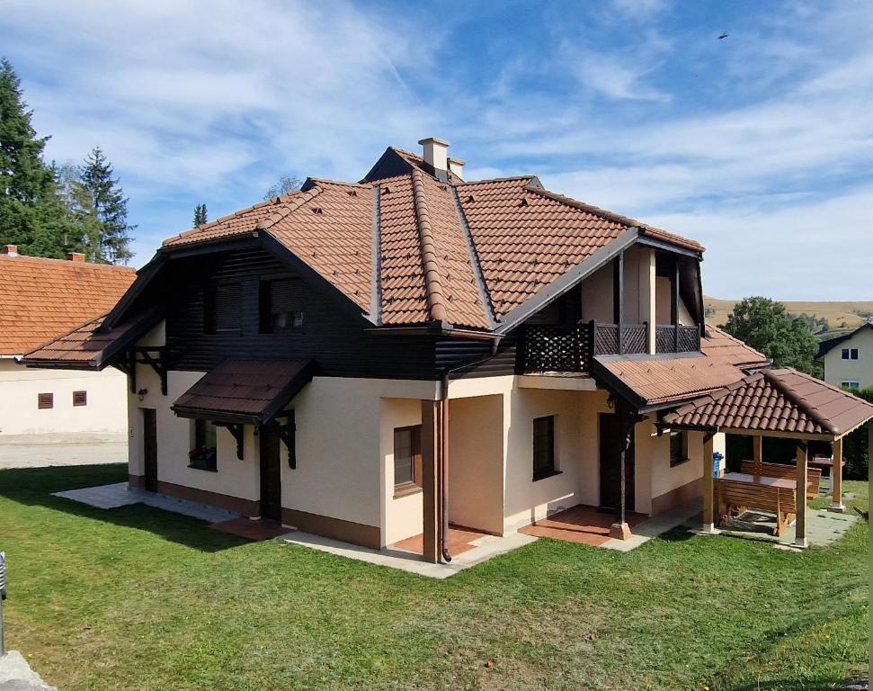 Zlatiborska Belina / Zlatibor White photo 3