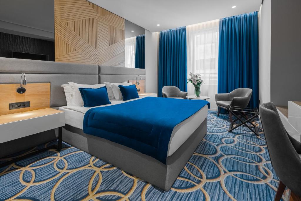 Sky Hotel photo 2