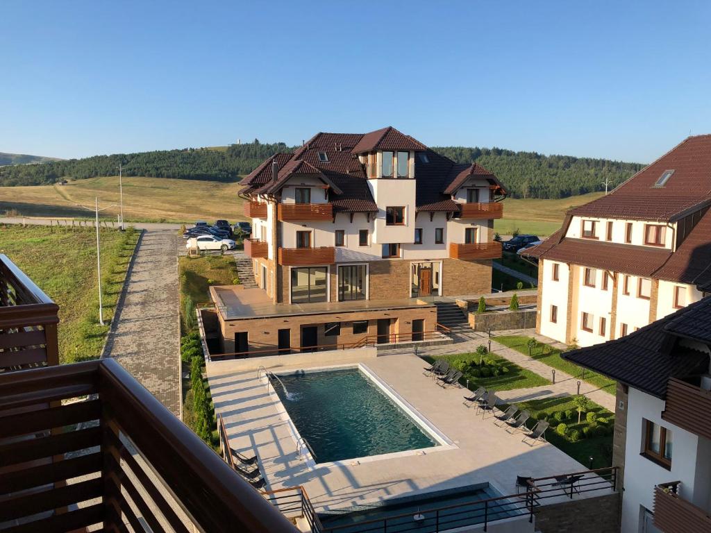 Zlatibor Hills Star photo 3
