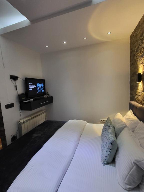Sofia Apartments photo 2