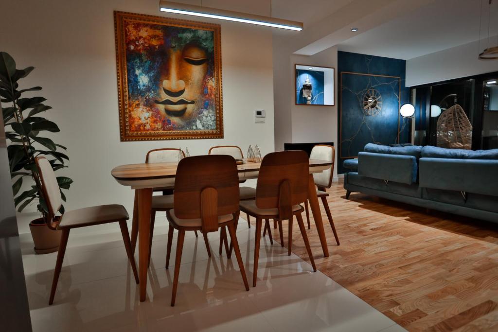 The Crown Pool Villa photo 2