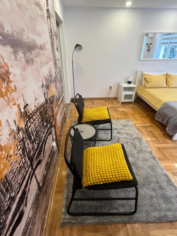 Tesla View Apartment photo 2