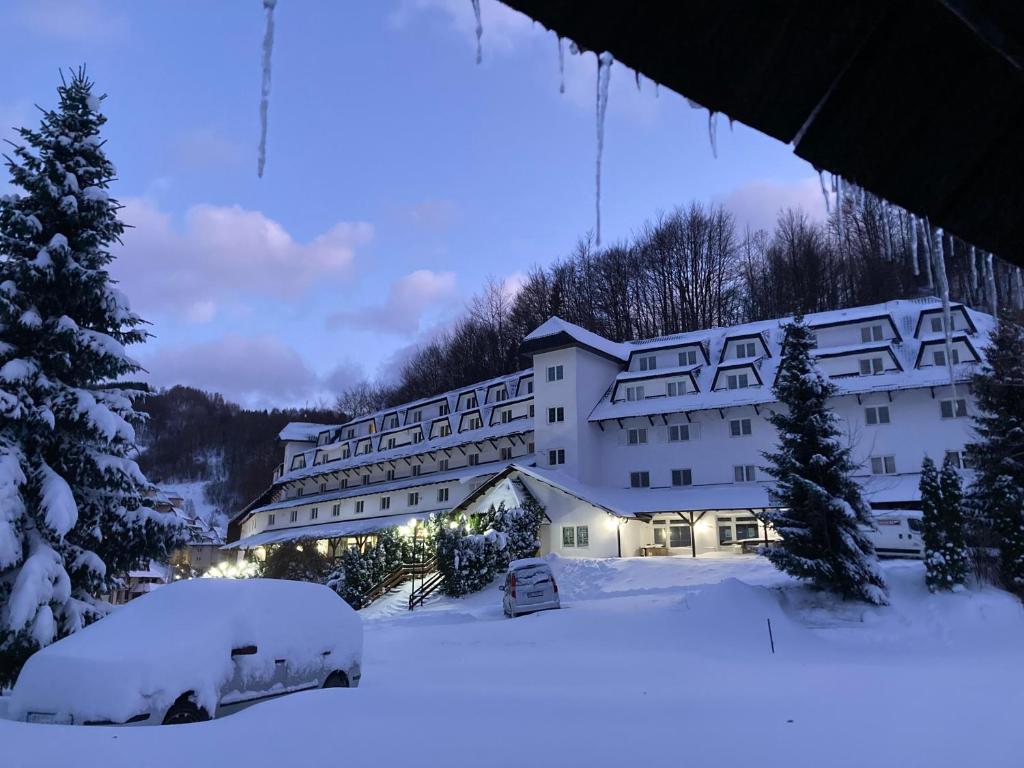 Ski sun and fun kopaonik apartmani — photo 1