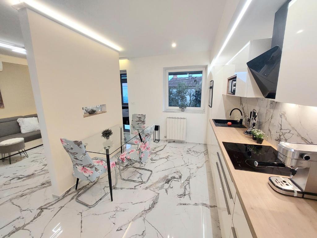 ISTRIANA by Istrian apartments Koper — photo 1