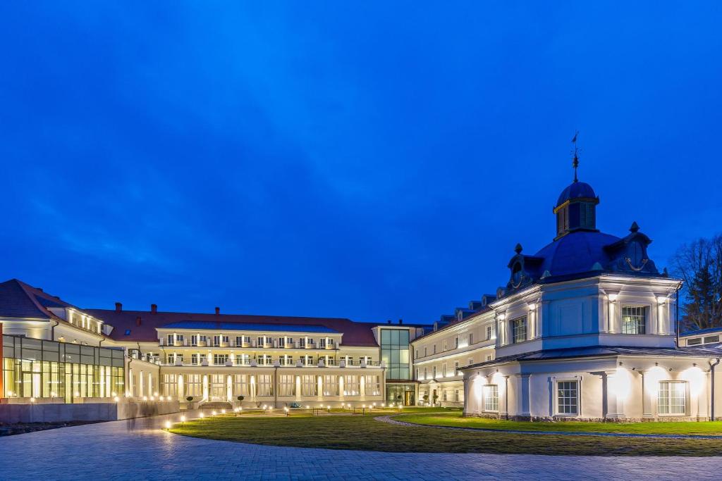 Royal Palace — photo 1
