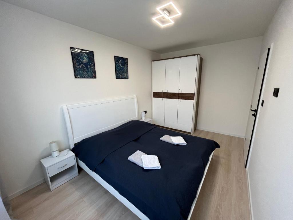Stylish apartment in the heart of the city near Aupark and the Main Station photo 2