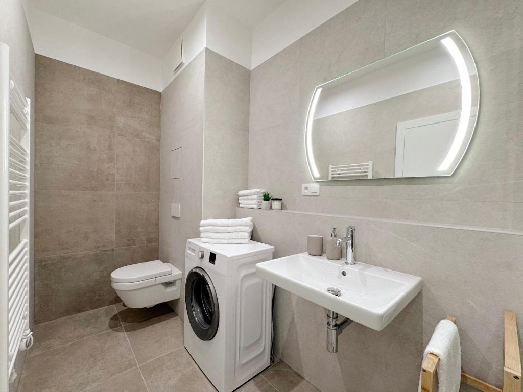 Blue Wave Apartment photo 3