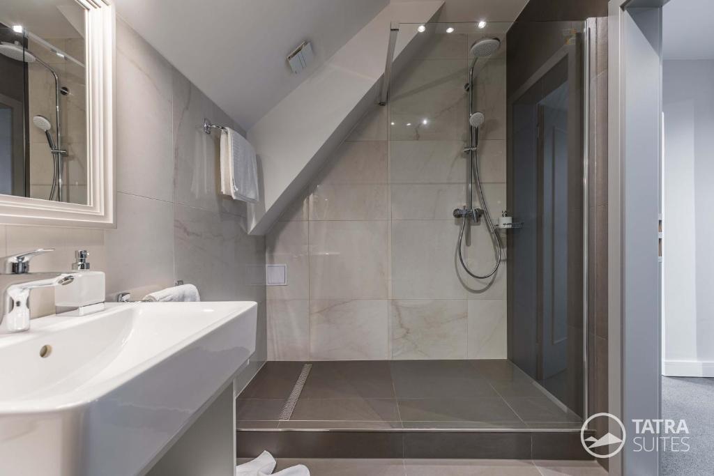 TATRA SUITES Boutique Suites Deforte Star View 302 photo 3
