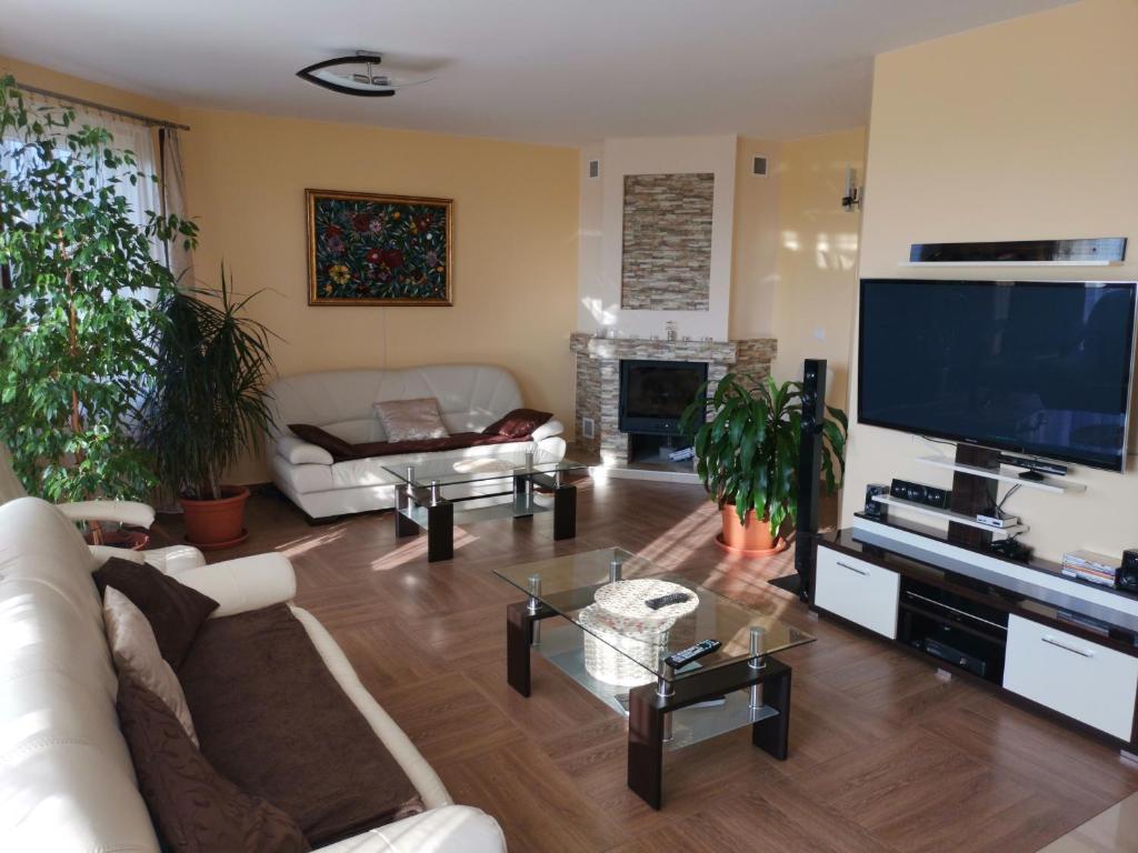 Synergy House — photo 1
