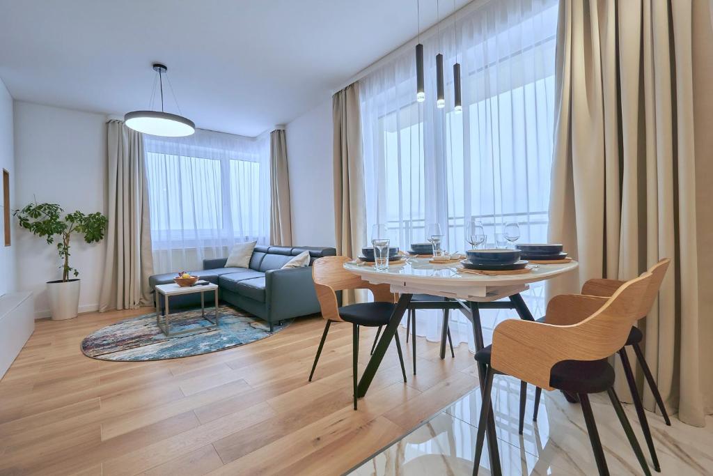 The Gatsby Apartment — photo 1